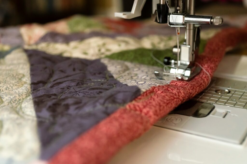 Sewing quilt with sewing machine